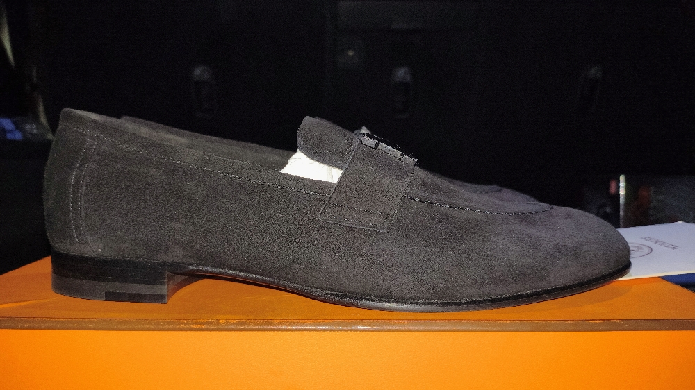 Women's size 38 Hermes Paris Loafers New still in box