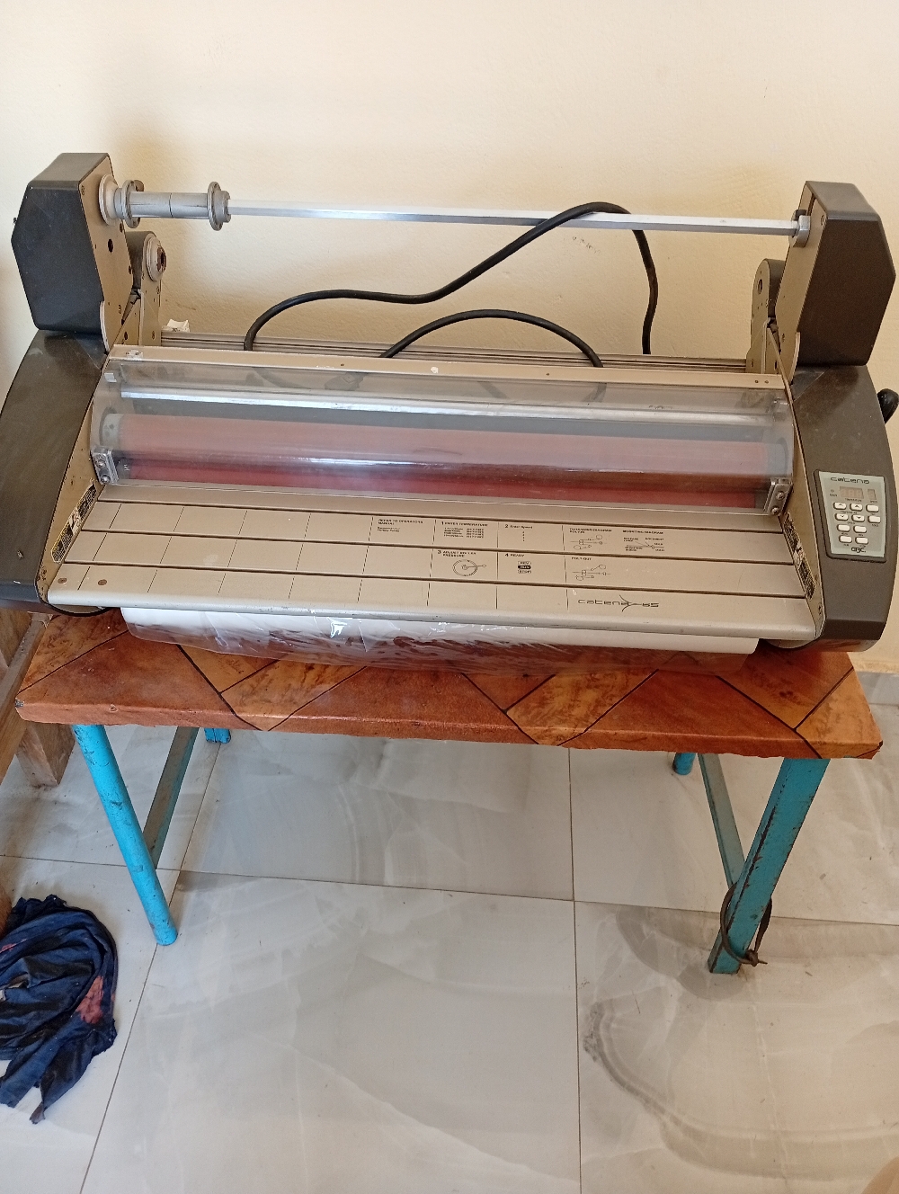 Pelliculeuse à chaud. A bon prix