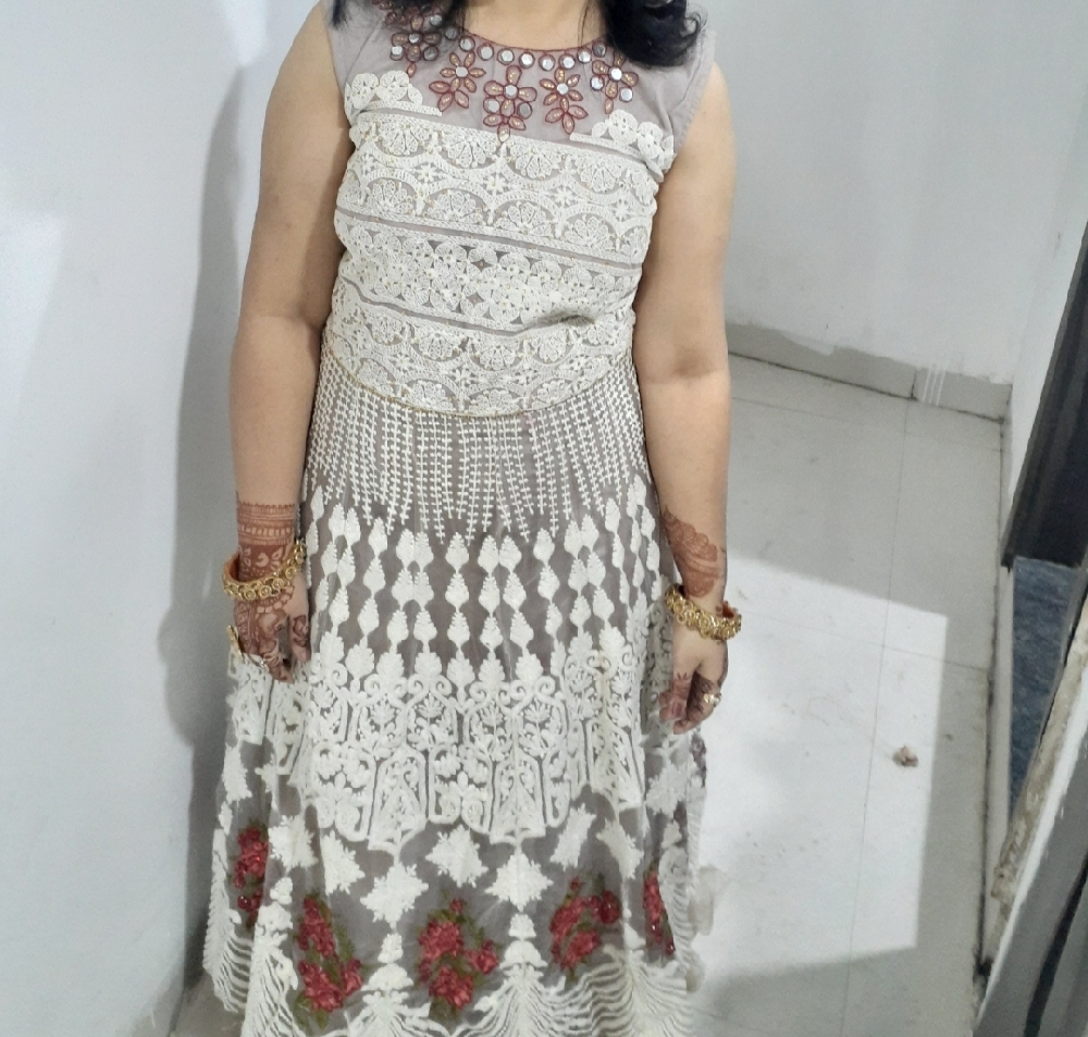 Trendy gown