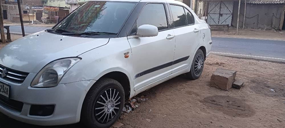 Swift dizar 2009 modal pepar fel ho gya hai