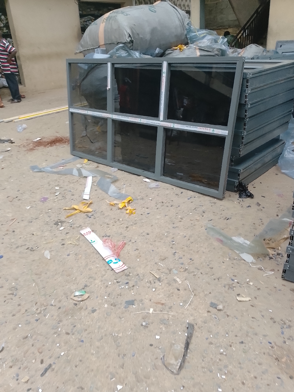 Aluminum Casement windows with burglary and mosquitos Net