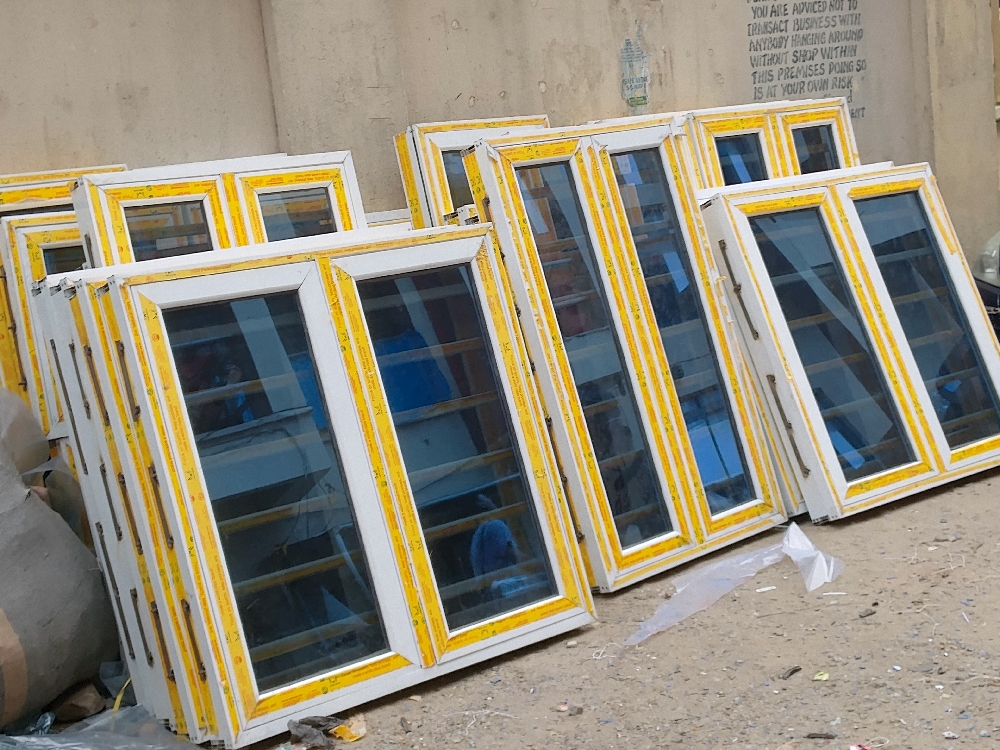 Aluminum Casement windows with burglary and mosquitos Net