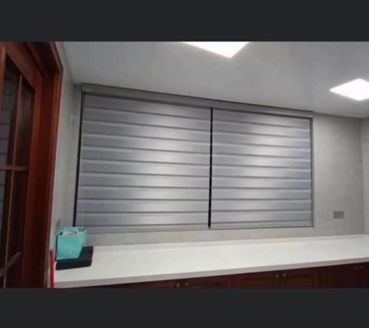 Window Blinds day and night and Valencia and wooden