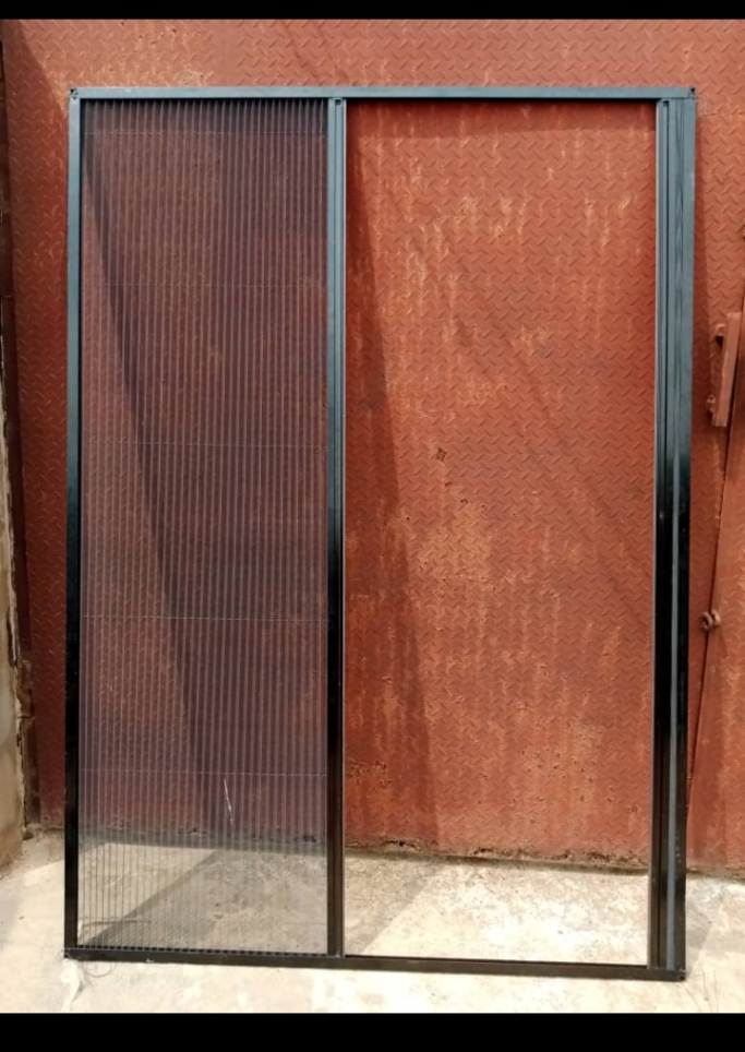 Repair windows or door mosquitos Net and aluminum general maintenance