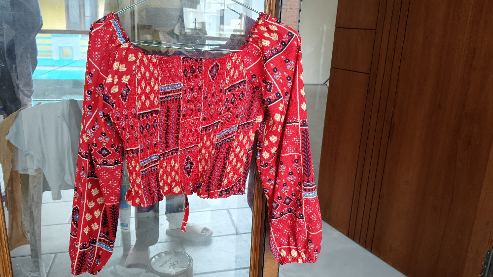 Cute red bohemian print crop top for women