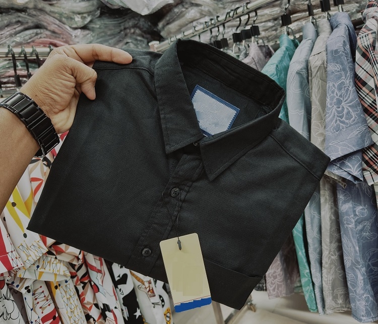 পণ্যের বিবরণ Premium Solid Shirt (Full Sleeve) Fabrics- Oxford Cotton