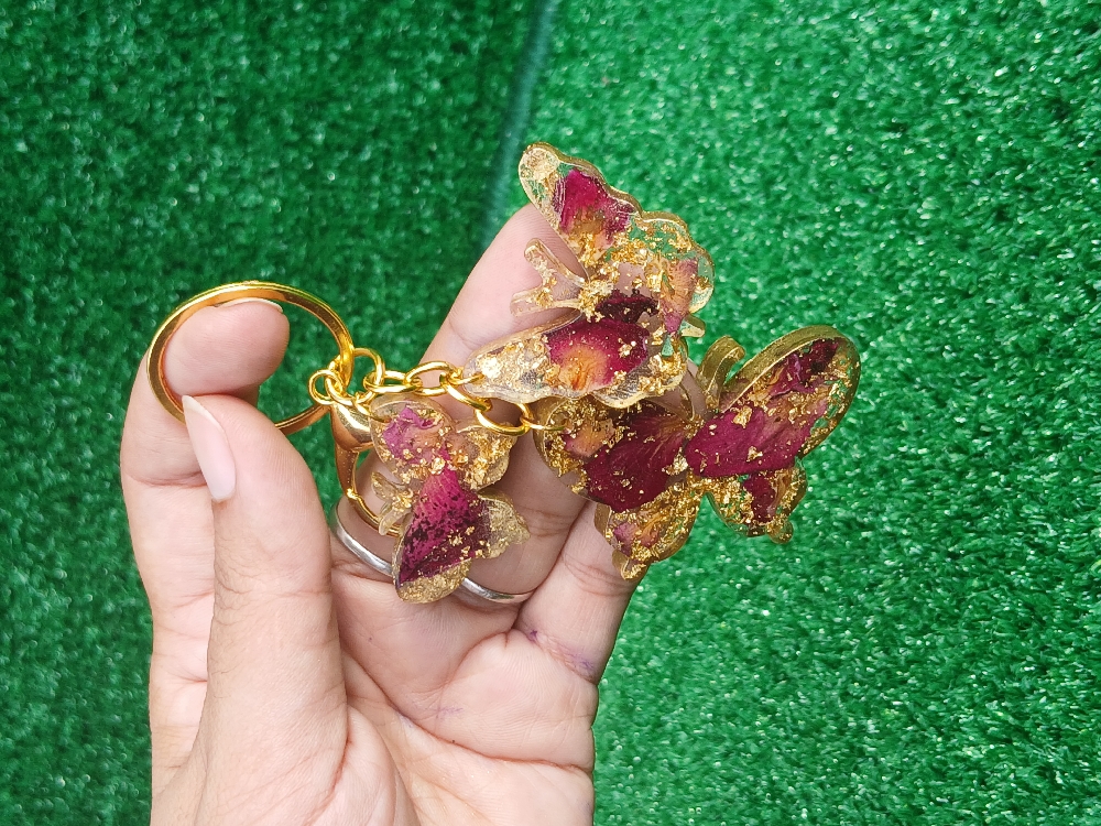 Resin keychain