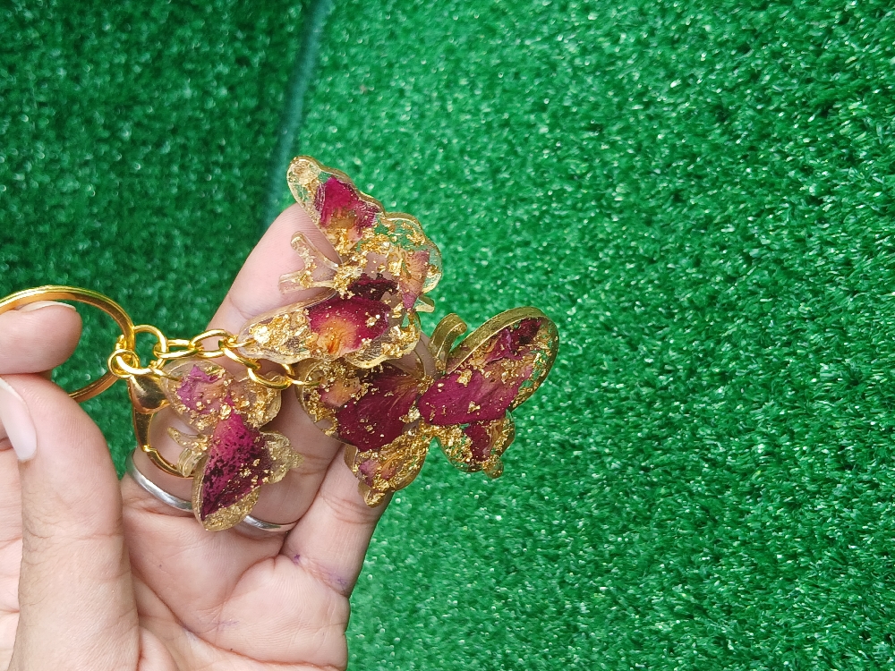 Resin keychain
