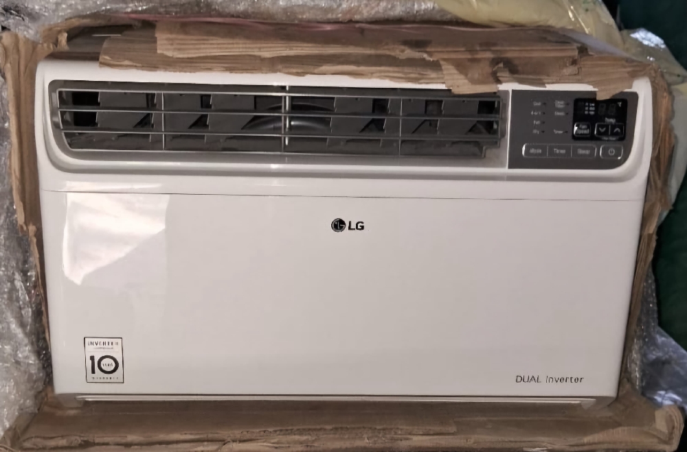 LG , 1.5 ton windows ac ,daul Invoter, 4 star