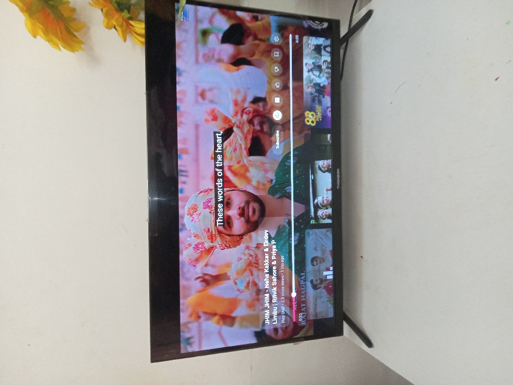 Thomson 32 inch smart android tv 6 months old with