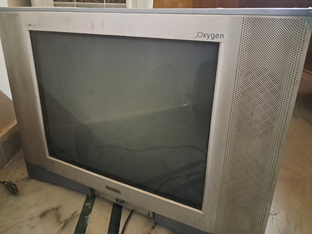 Onida Tv 21 inches