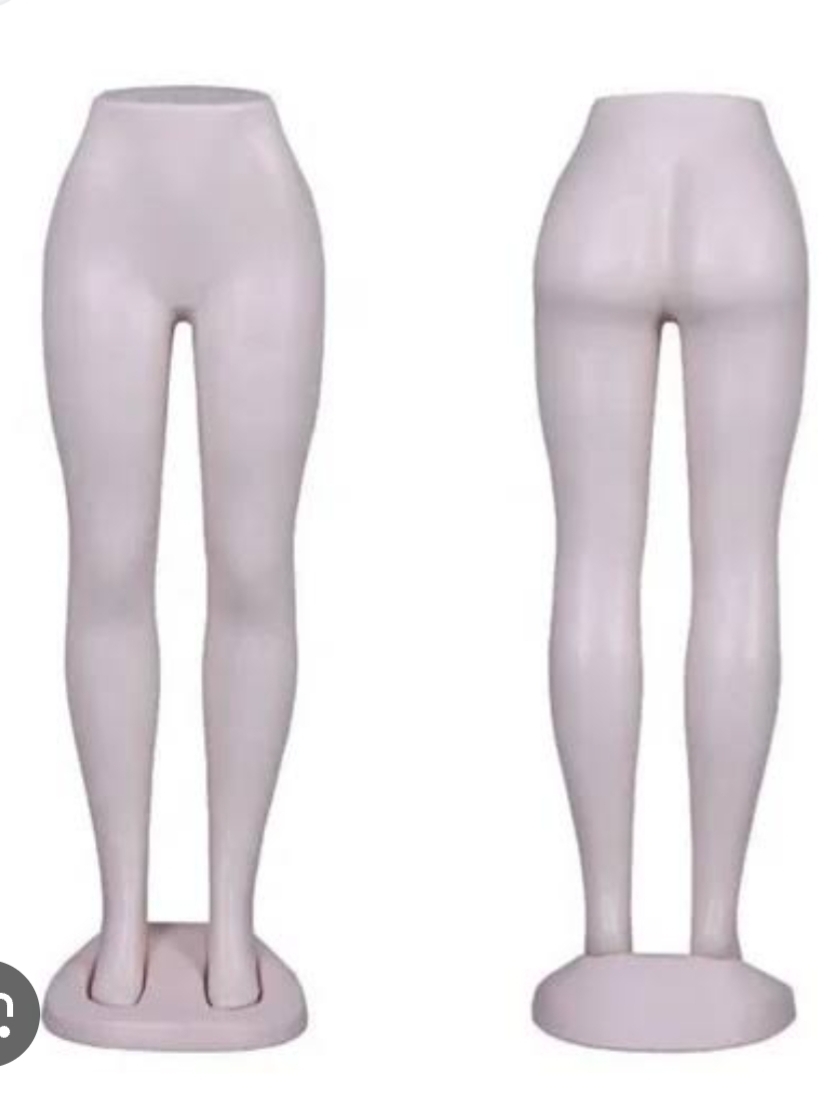 Urgent sell Urgent Sale 🚨 Ladies Lower Half Dummy available