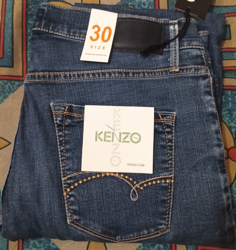 Mens Fashion. Jeans & Formal Pants Available. Colours Available. Price:250