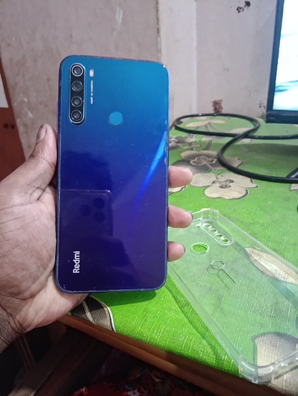 Redmi Note 8 4/64 ৬০০০ টাকা জরুরি টাকা দরকার তাই