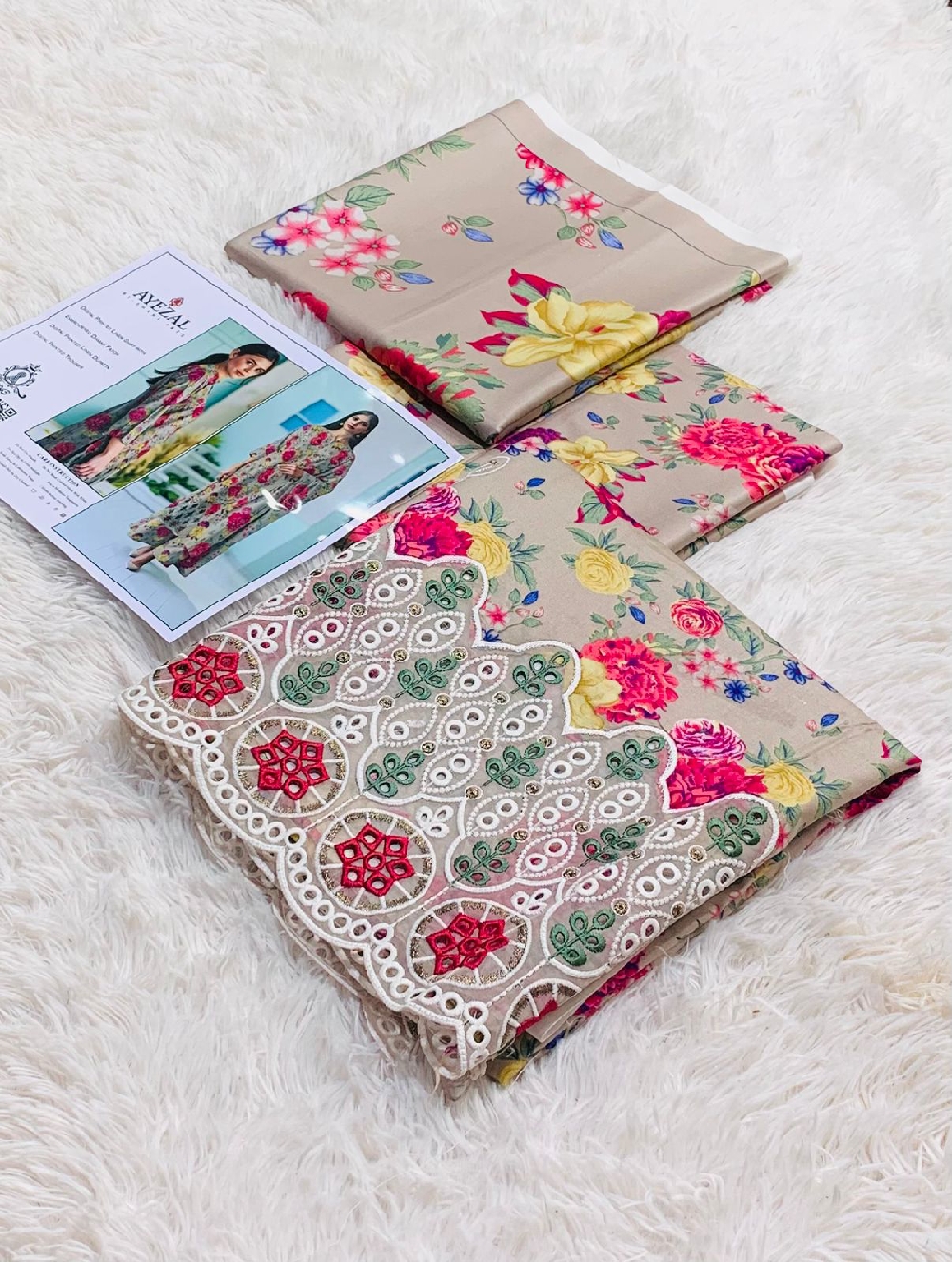 New latest update ... BRAND : AYEZAL LINEN ALLOVER 3PC