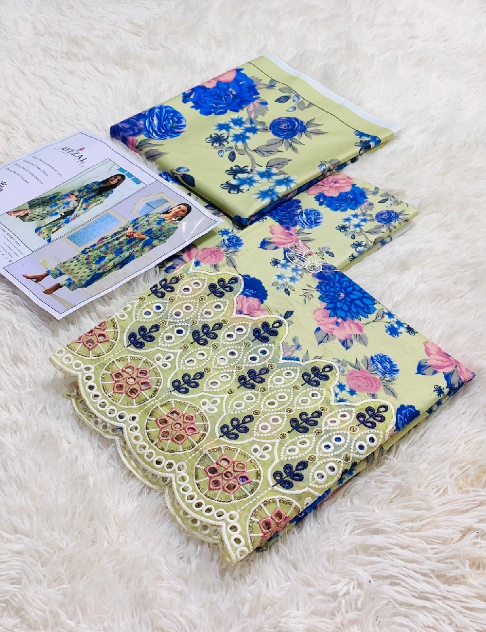 New latest update ... BRAND : AYEZAL LINEN ALLOVER 3PC