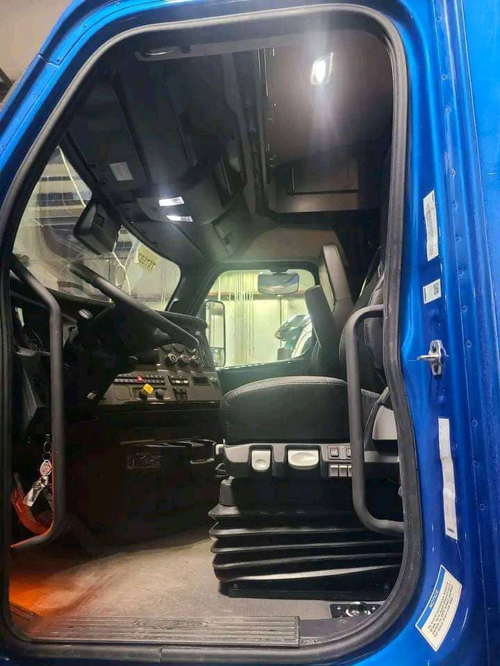 2023 Freightliner Cascadia, a prominent heavy-duty truck known for its