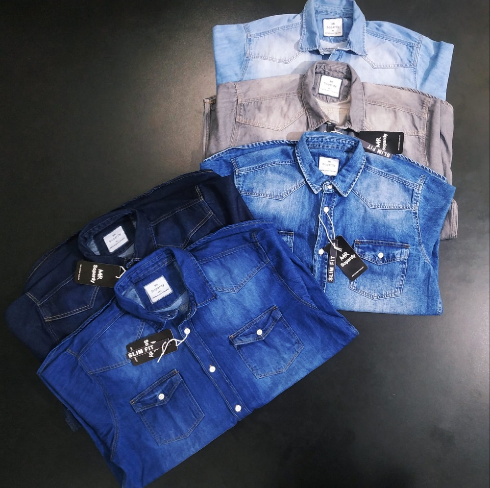 Exclusive men's denim shirt ❄️❄️❄️ Size:M/L/XL/XXL Ratio:2+4+4+1 Fabric:Denim MOQ:11pcs For