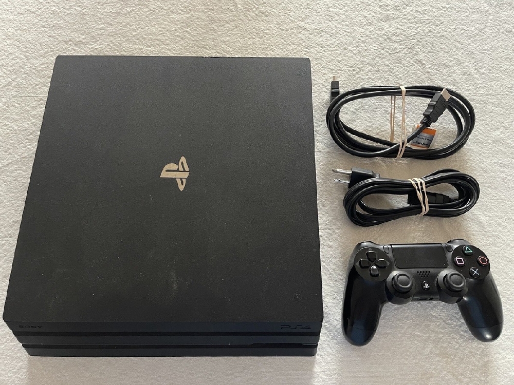 Ps4 Pro 1 TB negra totalmente nueva y resetada de