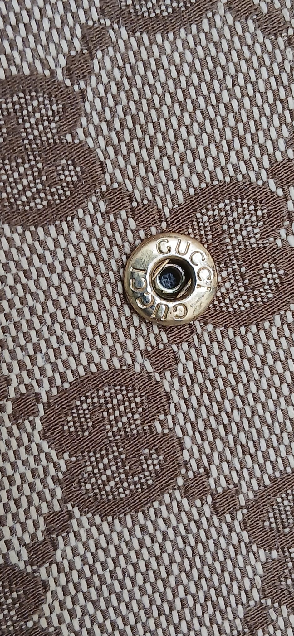 Cartera gucci en excelente estado,poco uso,mide 10cm de alto×19cm de