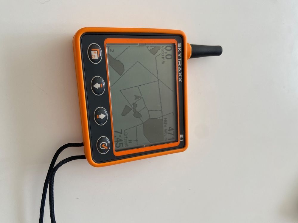 Skytraxx 2.1 Flarm + Fanet Variometer gebraucht thumbnail