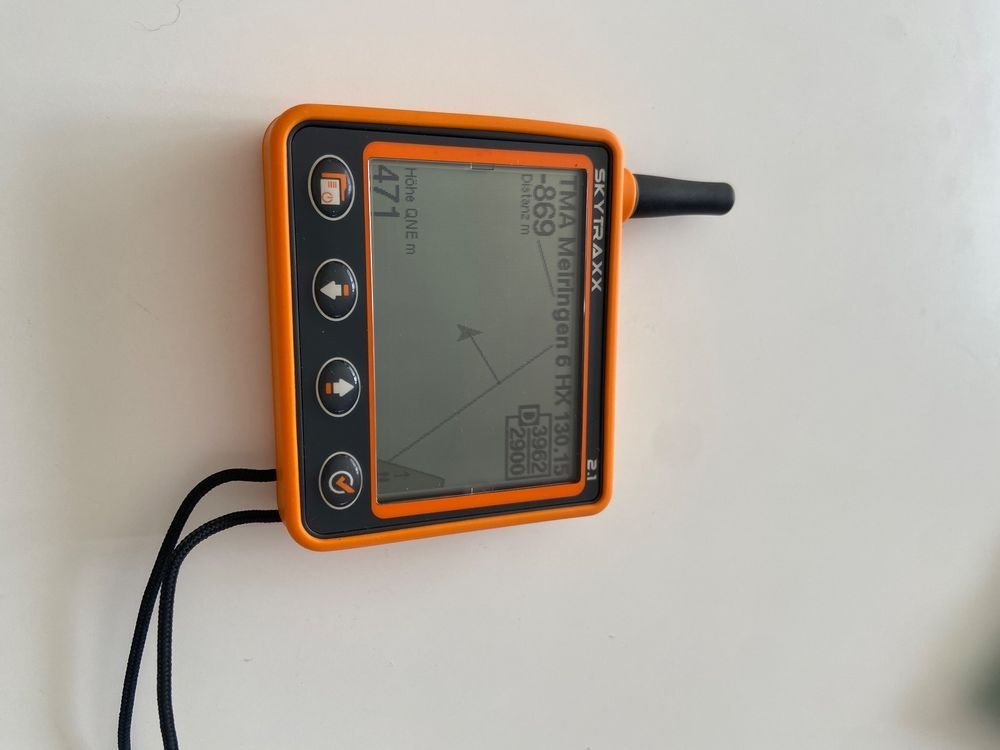 Skytraxx 2.1 Flarm + Fanet Variometer gebraucht thumbnail
