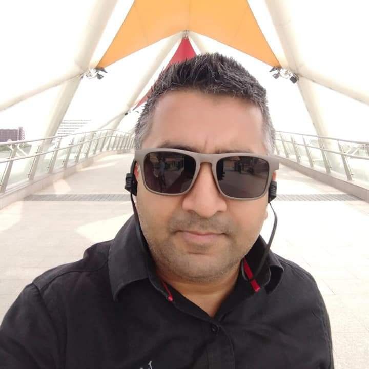 Chintan Modi(MOJI TOURS TAXI)