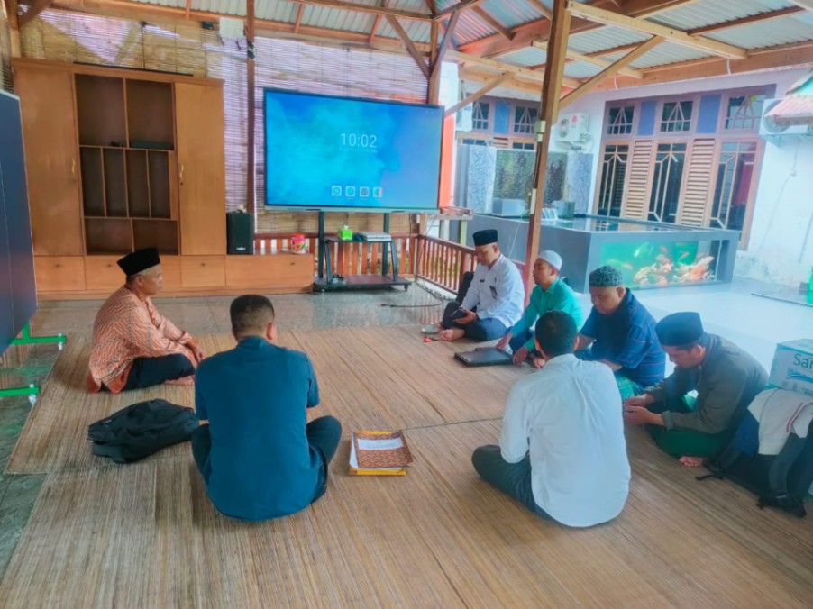 Sosialisasi Tanah Wakaf Di Pondok Pesantren Darul Ulum Kubu Raya
