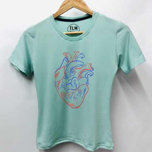 camiseta-corazon-de-amor-anatomico-camiseta-para-mujer-1
