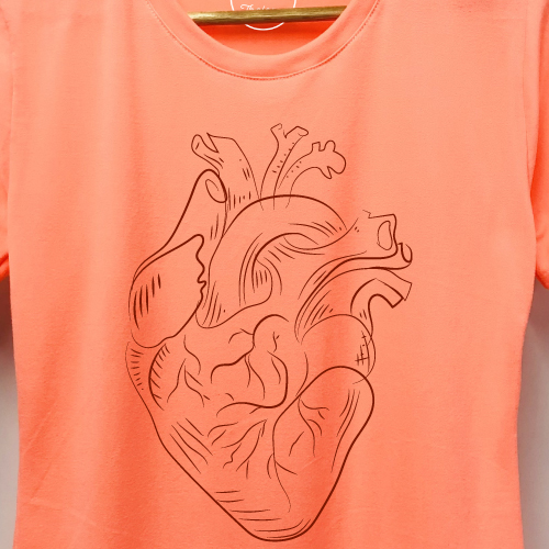 camiseta-corazon-de-amor-anatomico-camiseta-para-mujer-3