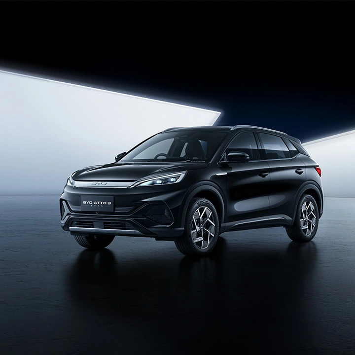 BYD Atto 3 wireless charging and 360-degree camera