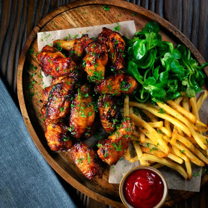 CHICKEN WINGS PLATTER