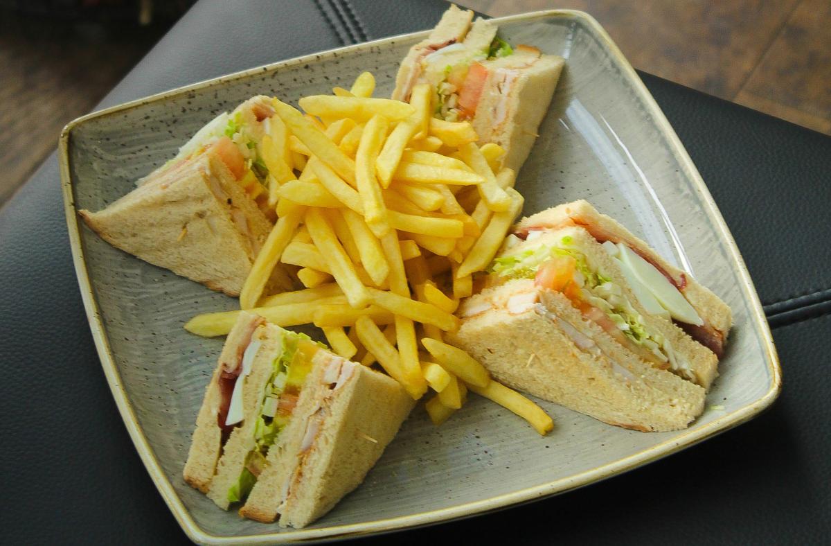 CLUB SANDWICH