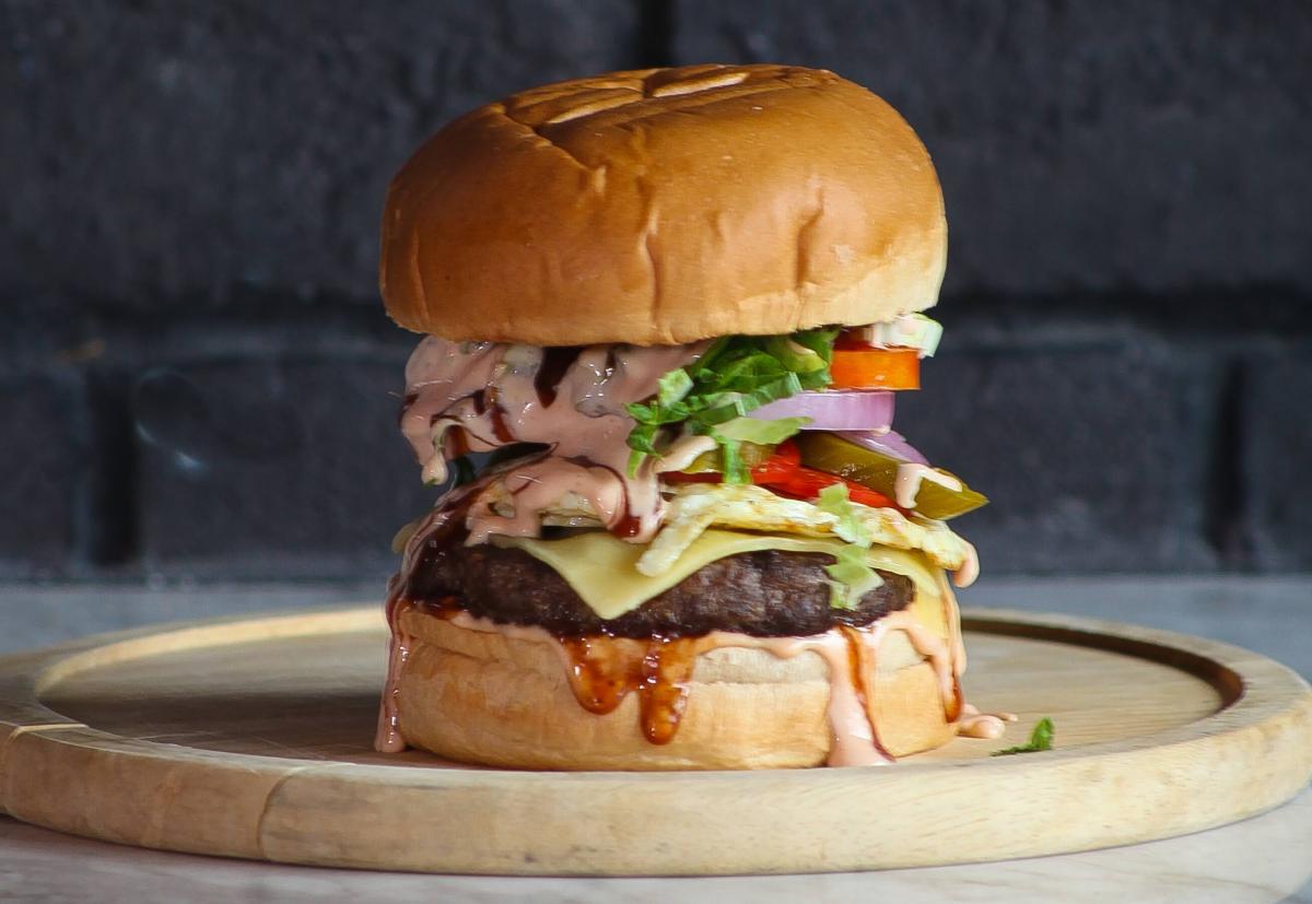 STREET STYLE BURGER