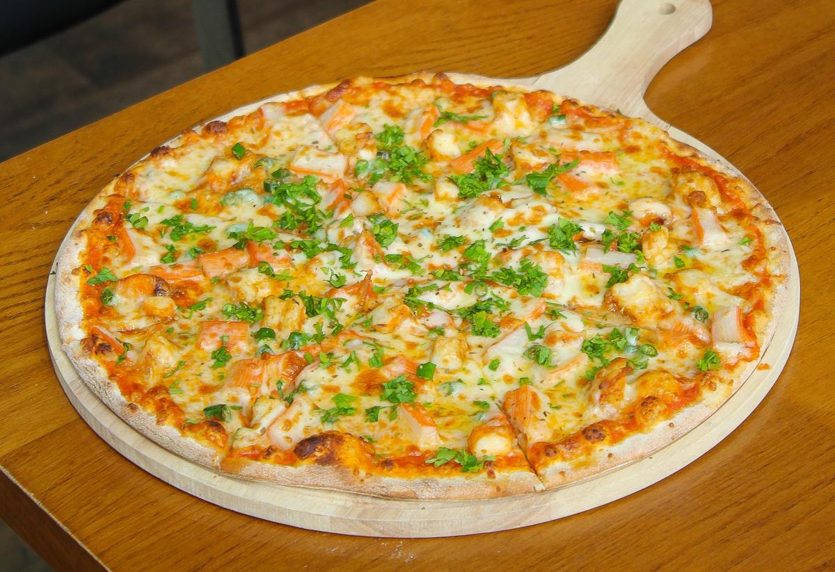SEAFOOD PIZZA