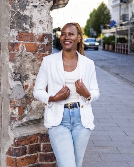 My Coaching approach gives you space to pause, reflect on where you are, understand what matters to you and identify what you want to move toward.