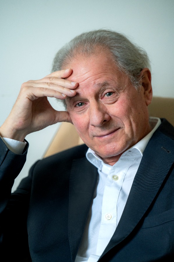 Portrait of Eric Bettelheim