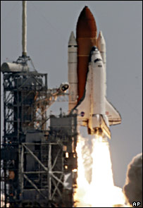 Nasa delays space shuttle launch 