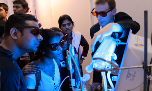 Looking at fluorescent bacteria, Techfest 2012, IIT Bombay, January 2012
