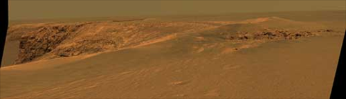 Opportunity views rock layers at Victoria Crater