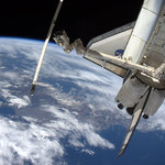 Space Shuttle Dicsovery flies over Japan islands! on Twitpic
