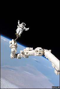 Space tourists offered walkabout 