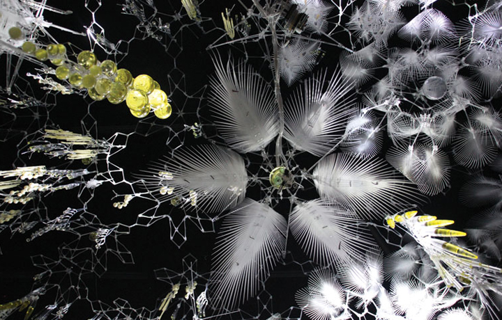 Radiant Soil (2013), Philip Beesley, En vie / Alive - New Design Frontiers, Espace Fondation EDF, Paris, France