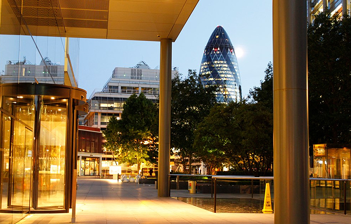 anne brodie, 'bee box', 2011, london, uk (photo: c-lab)