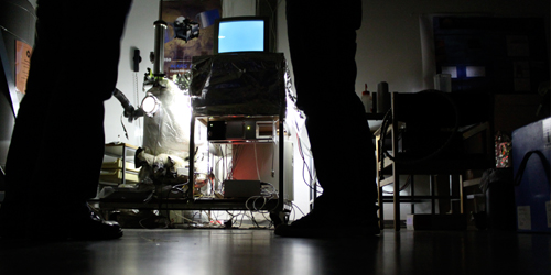 Experiment in progress &copy; c-lab 2009