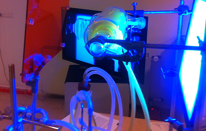 Stress-o-stat was deemed illegal and therefore setup using a fluorescent liquid along with video documentation