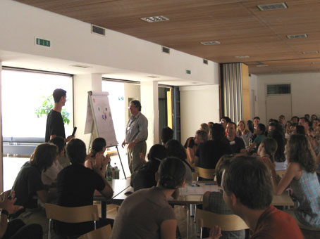 Team 12 presentation by Stephen, L-Schule, Salzburg © c-lab 2007