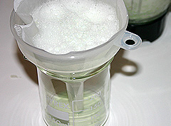 &copy; c-lab 2004, pour blended mixture through filter