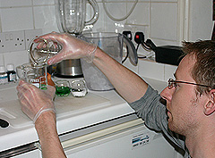 &copy; c-lab 2004, stir well to dissolve the salt in the solution