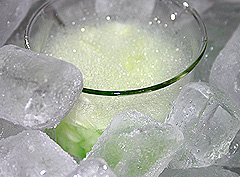 &copy; c-lab 2004, cool mixture in ice bucket